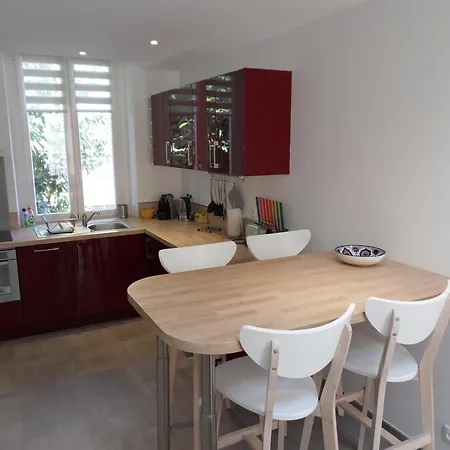 Ladore, 2 Dans Maison, 55m2, 100m Des Plages, Parking