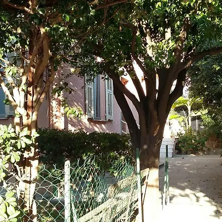 Ladore, 2 Dans Maison, 55m2, 100m Des Plages, Parking アパート